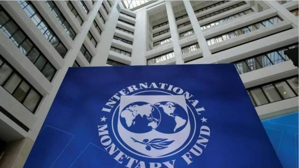 IMF slashes India&#039;s growth forecast for FY23 to 8.2%