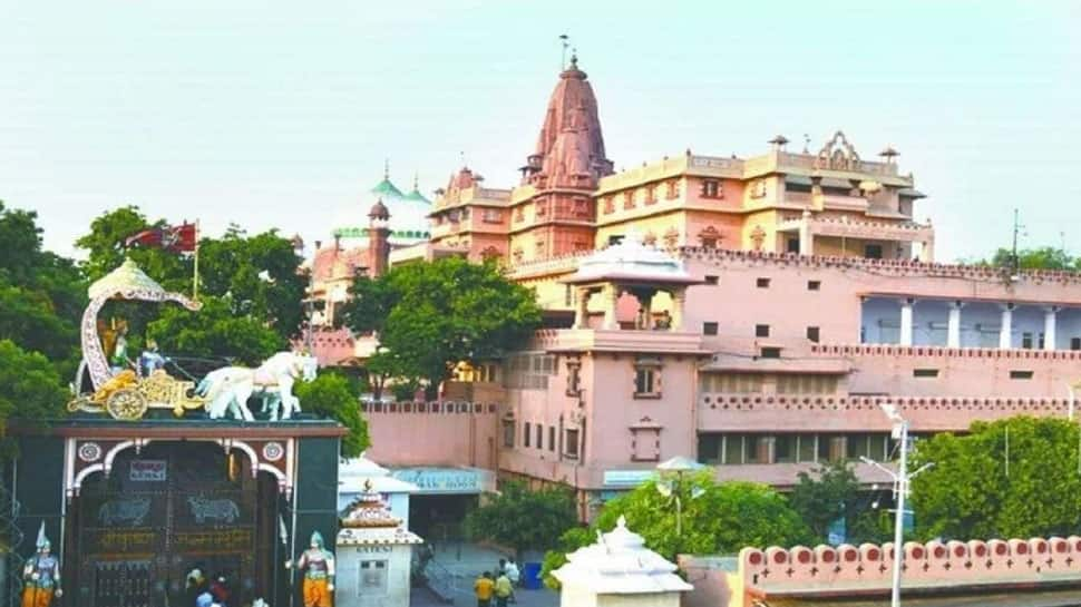 No bhajans on loudspeakers! Shri Krishna temple in UP&#039;s Mathura switches off sound system 