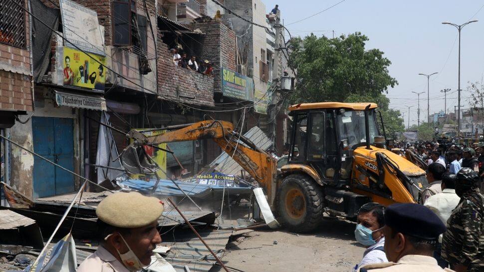 Do you need bulldozers to clear stalls, chairs, tables, boxes?: Supreme Court on Jahangirpuri demolition