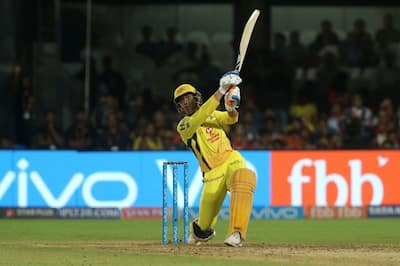 IPL 2010: CSK vs KXIP (MS Dhoni 54 off 29)