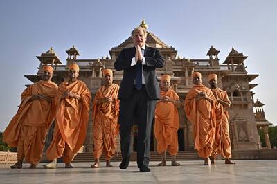 British PM Boris Johnson pays respect at Akshardham during his trip to India