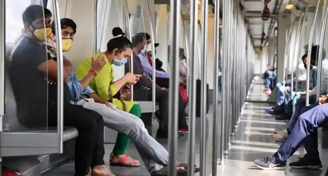 Covid 19 Fourth Wave: Masks again mandatory in Delhi Metro, fine on offenders