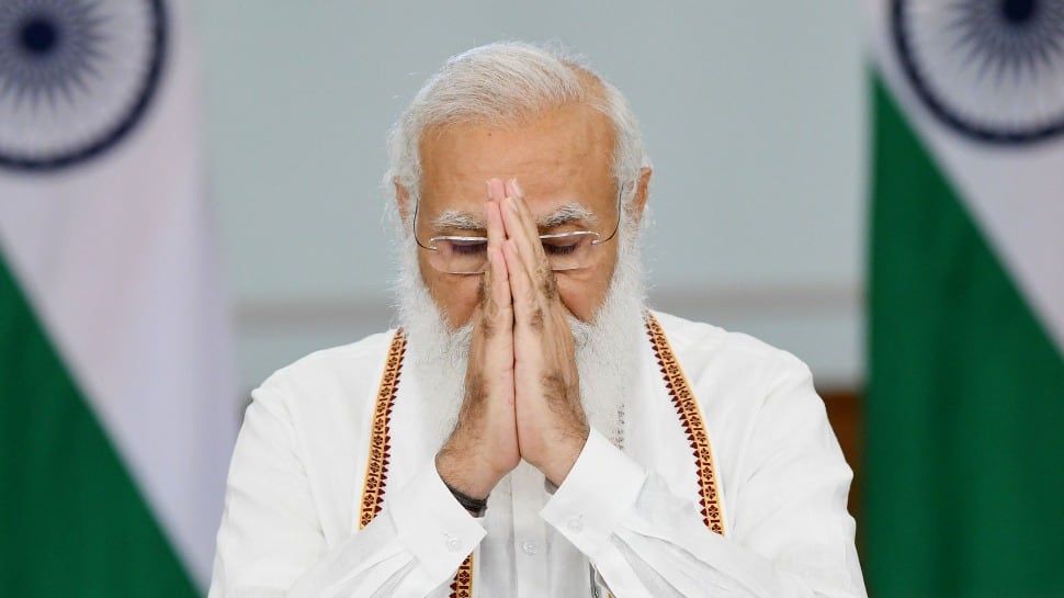 After Jammu, PM Modi to visit Mumbai today to receive first Lata Deenanath Mangeshkar Award