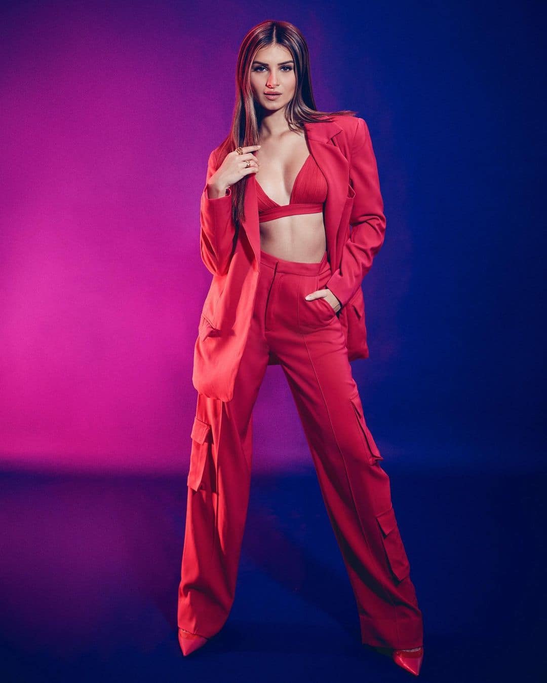 Tara Sutaria Decks Up In Red Bikini Top Classy Blazer For Heropanti 2 Promotions Pics News 4274