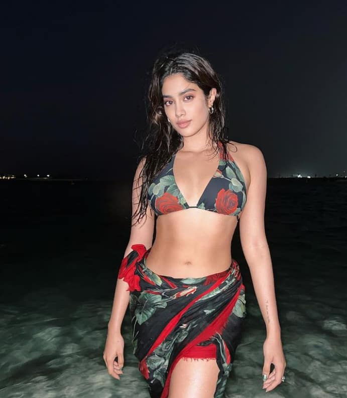 Janhvi Kapoor's bold summer look