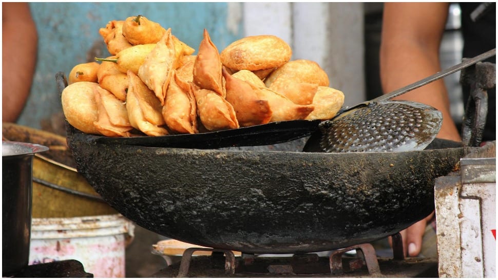 Samosas made in toilet! Saudi Arabian eatery used &#039;expired food items&#039; for decades, details here