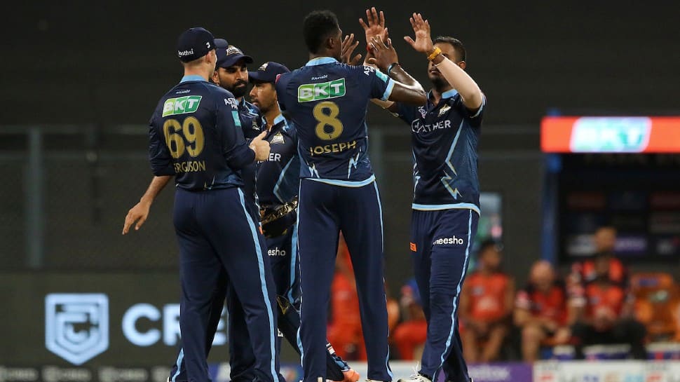 IPL 2022 Updated Points Table, Orange Cap and Purple Cap: Gujarat Titans regain top spot, Umran Malik up to 2nd