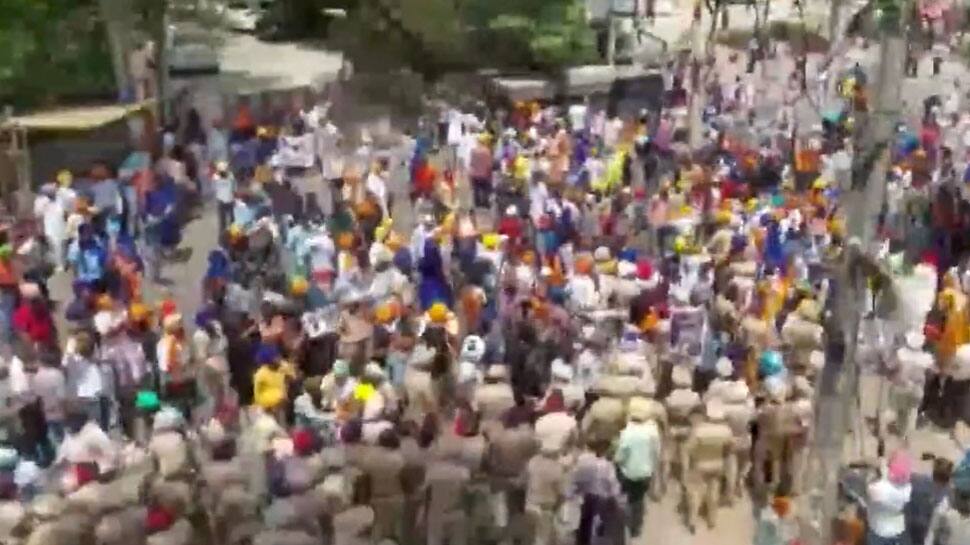 Two groups clash near Kali Devi Mandir in Punjab&#039;s Patiala; 2 injured, curfew imposed