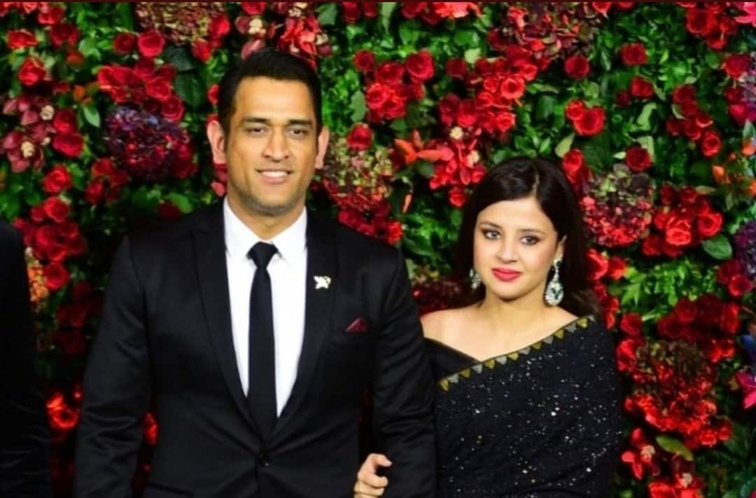 When MS Dhoni secretly married Sakshi