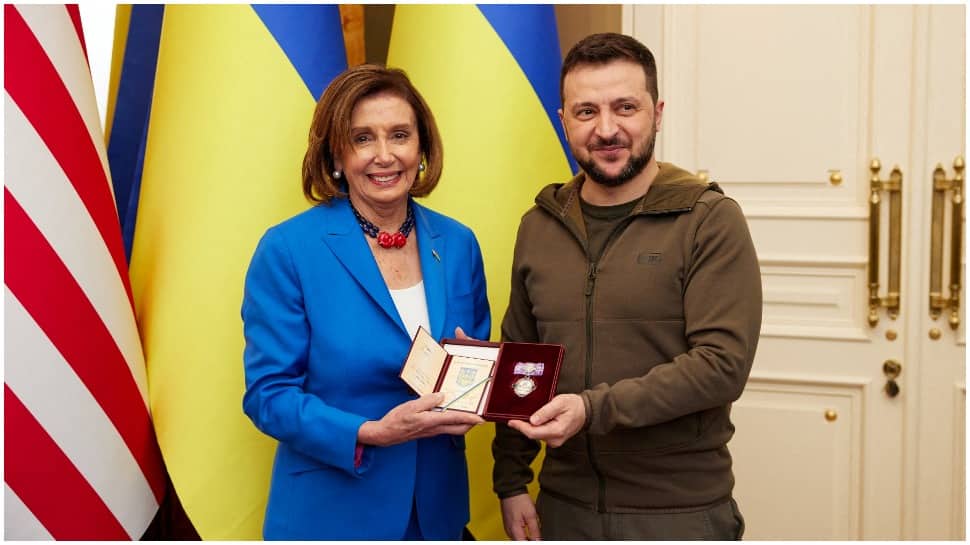 Nancy Pelosi rencontre le président ukrainien Volodymyr Zelenskyy lors d’une visite inopinée à Kiev, promet un soutien indéfectible des États-Unis |  Nouvelles du monde