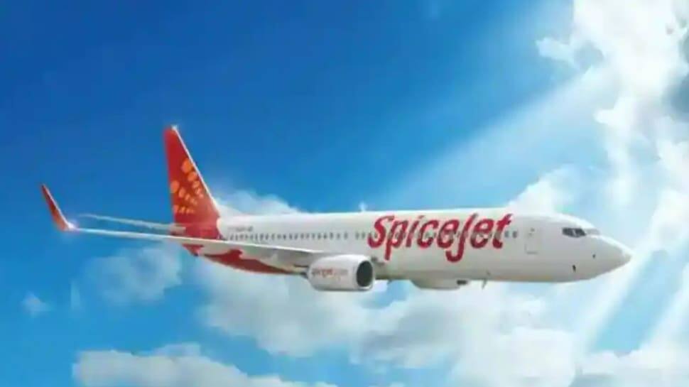 SpiceJet aircraft faces massive turbulence, luggage falls on passengers, 40 injured