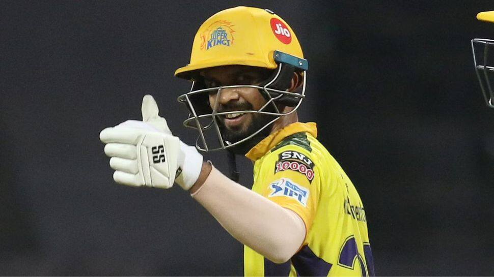 IPL 2022: CSK&#039;s Ruturaj Gaikwad takes hilarious dig at THIS RCB cricketer, says he would be jealous - WATCH