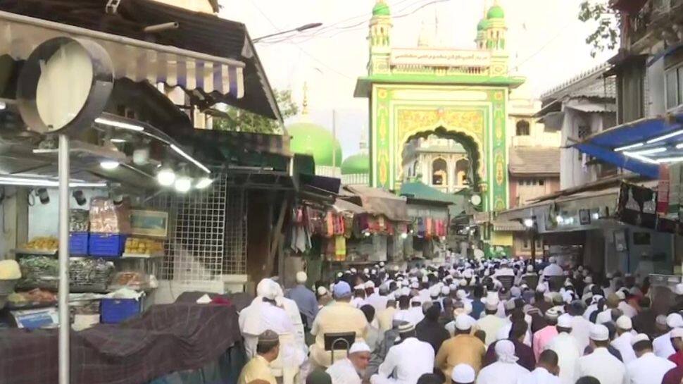 Eid 2022: Devotees pray at Mumbai's Mahim Dargah