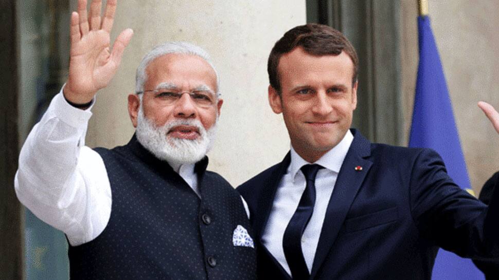 Day ahead of PM Narendra Modi&#039;s visit, France backs out of key submarine project