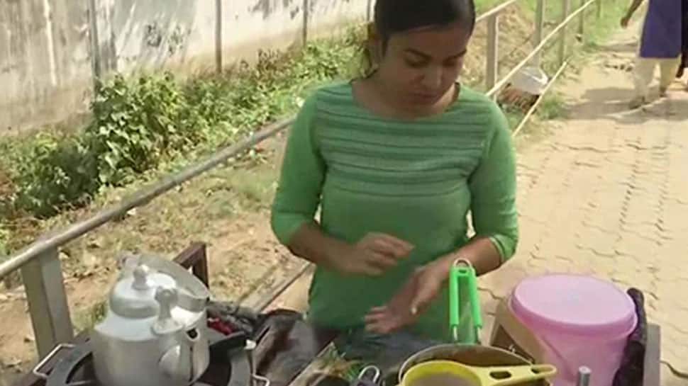 Remember Priyanka Gupta? Patna&#039;s &#039;Graduate Chaiwali&#039;, she is closing her stall now, know why