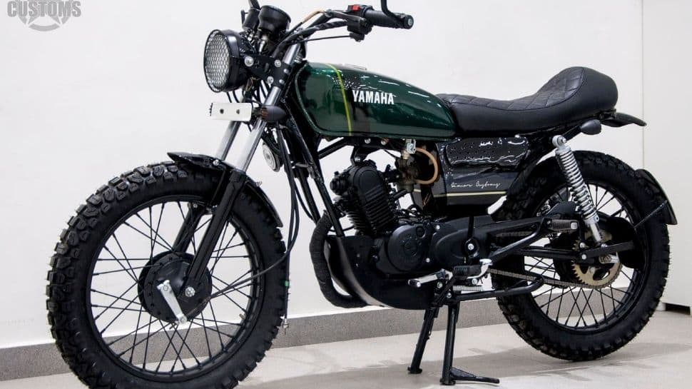 This retro bike is actually a modified Yamaha Libero underneath, looks modern