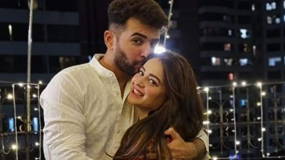 Mahhi Vij says she got rape threats from man during harrowing road incident - Watch video