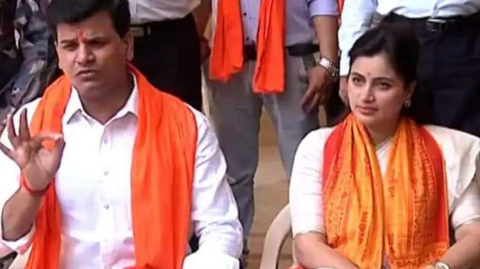 Hanuman Chalisa row: Navneet Rana, Ravi Rana to visit Delhi today, brief Home Ministry about alleged ‘mistreatment in custody&#039;