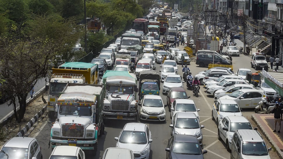 Shaheen Bagh demolition drive: Traffic disrupted as fresh protests erupt, details here