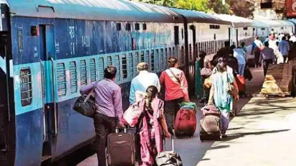 Railways hike platform ticket prices in Mumbai to Rs 50 for next 15 days |  Railways News | Zee News