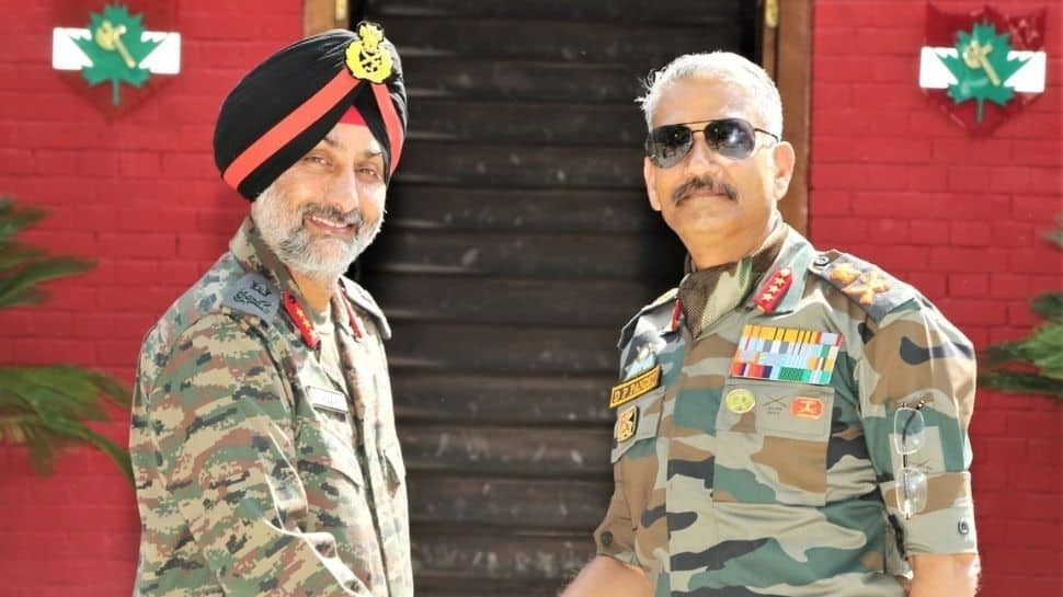 Lt Gen Amardeep Singh Aujla takes over command of 15 Corps