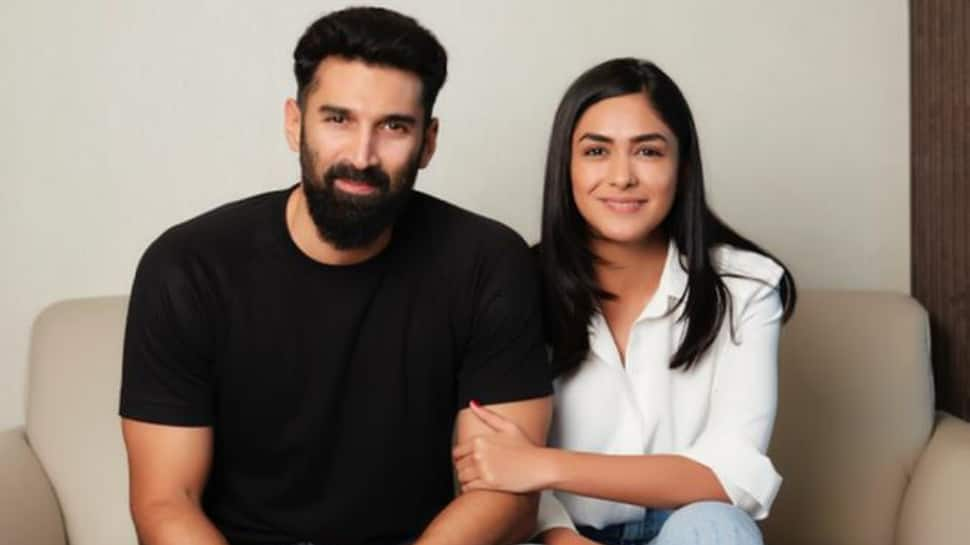 Aditya Roy Kapur, Mrunal Thakur&#039;s crime thriller named  &#039;Gumraah&#039;