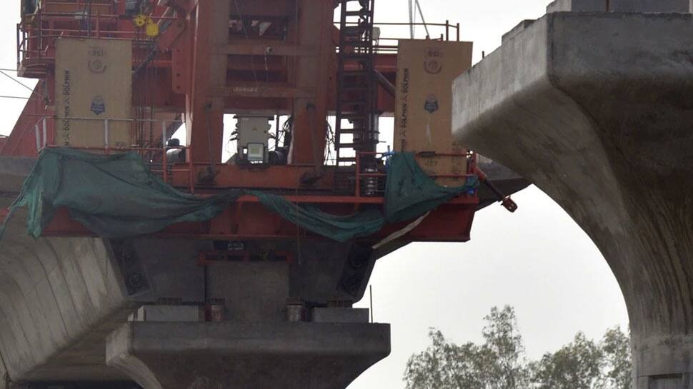 50-tonne cemented segment of Delhi-Meerut corridor falls on road after crane wire breaks