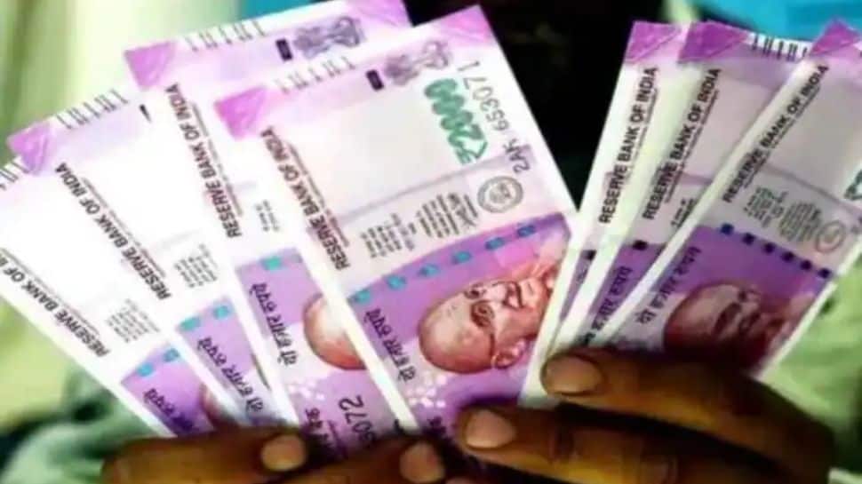 7th Pay Commission: 4% DA Hike arriving in July? Check latest update for govt employees