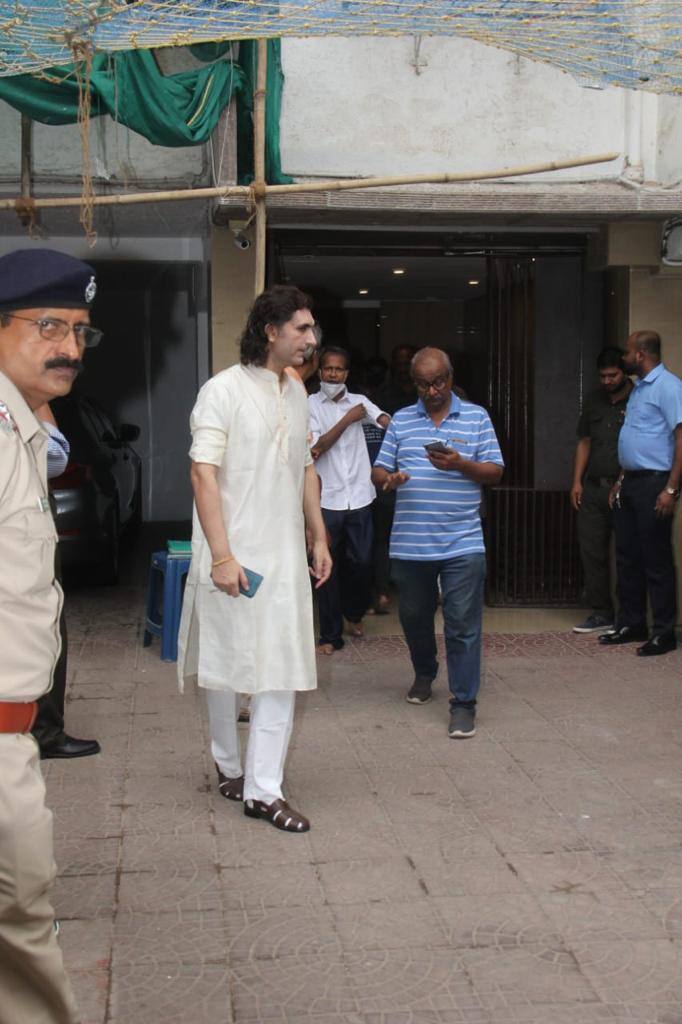 Shivkumar Sharma's son Rahul Sharma spotted at the funeral