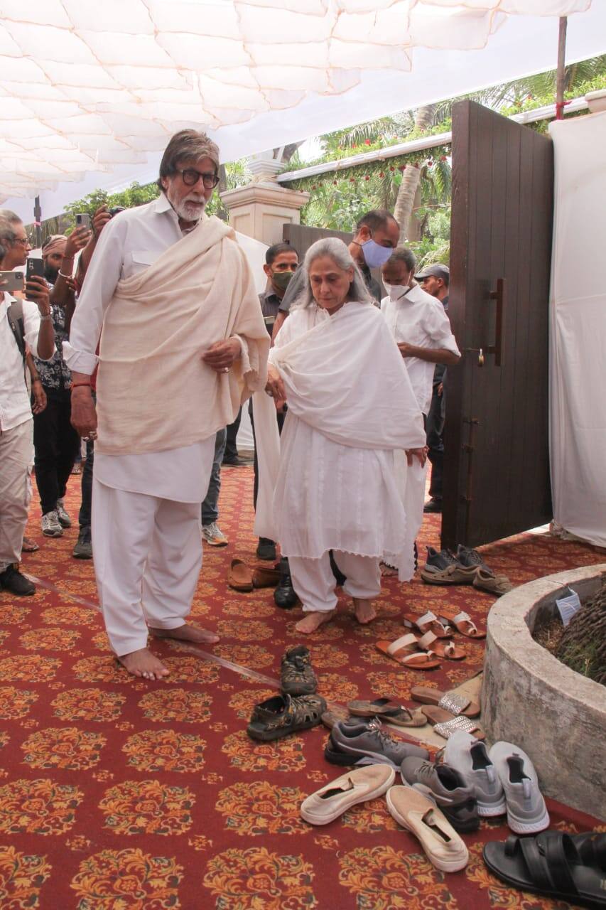 Jaya Bachchan visits Shivkumar's funeral