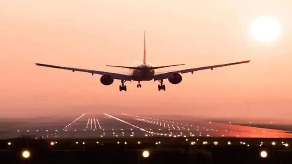 Drunk passenger creates ruckus on Doha-Bengaluru flight, forces emergency landing thumbnail