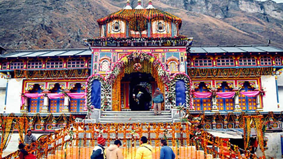 Badrinath Dham Yatra, suspended due to heavy rainfall, resumes after weather clears thumbnail
