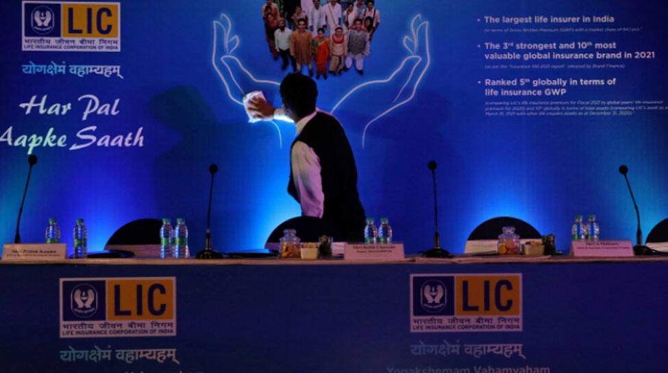 LIC stock market listing fails to cheer investors, market cap down by Rs 42,500 crore thumbnail