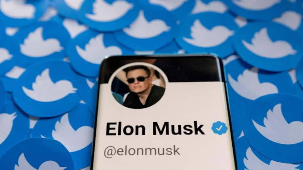 Twitter's account of deal shows Musk signing without asking for more info thumbnail