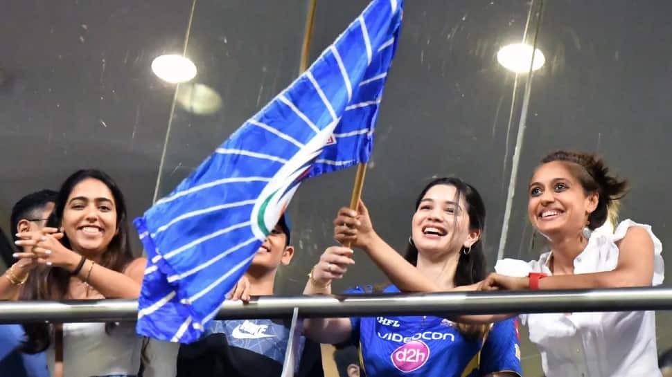 IPL 2022: Sara Tendulkar left heartbroken after Mumbai Indians lose despite Tim David heroics, check PIC thumbnail