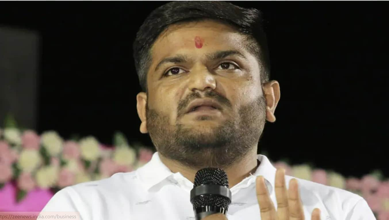 Hardik Patel&#039;s OLD TWEET - &#039;Will stay in Congress till death&#039;  - goes viral