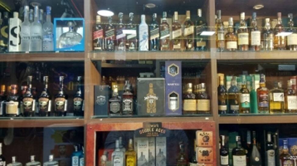 Telangana hikes liquor prices by upto 25%