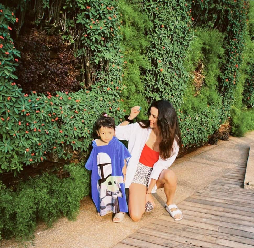 Hardik Pandya's wife Natasa Stankovic with her son Agastya at the Gujarat Titans team hotel in Mumbai. (Source: Instagram)