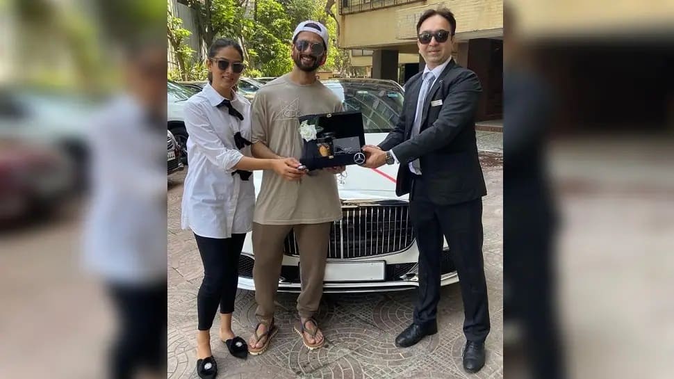 Shahid Kapoor taking delivery of her Mercedes-Maybach S580