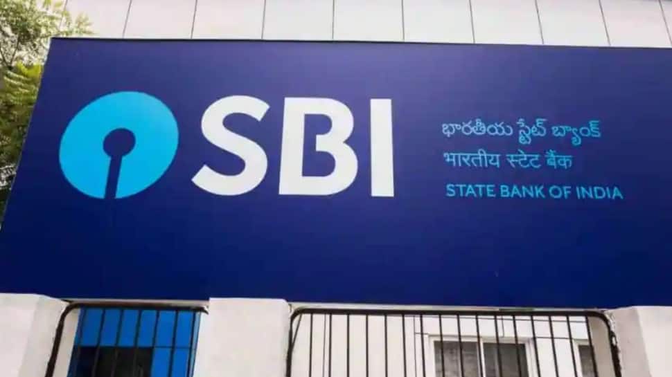 SBI Users Alert! Govt warns you delete THIS message right away or lose money thumbnail