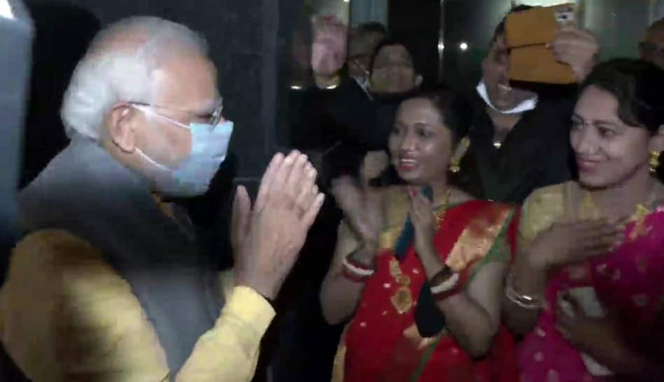 Quad Summit: &#039;Modi Modi&#039;, &#039;Bharat Mata Ki Jai&#039; chants in Tokyo as PM Modi lands in Japan, Watch