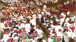 UP Vidhan Sabha session begins, SP MLAs create ruckus