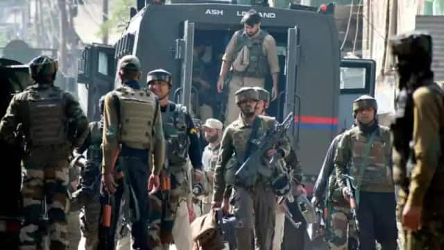 Jammu & Kashmir Terror Attack: Terrorists Shot Policeman Dead | Zee News