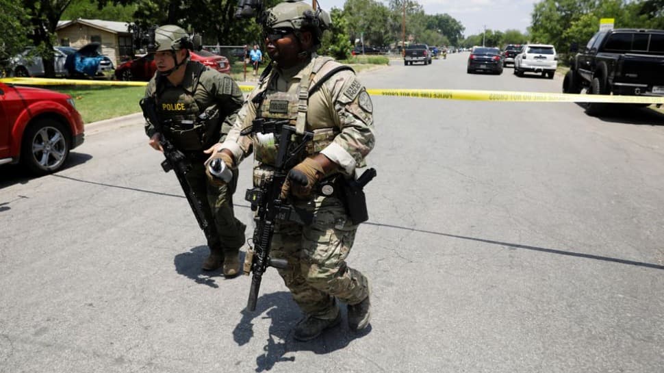 Un adolescent armé ouvre le feu dans une école du Texas et tue 21 dont 18 étudiants ;  Biden informé des nouvelles «horribles» |  Nouvelles du monde