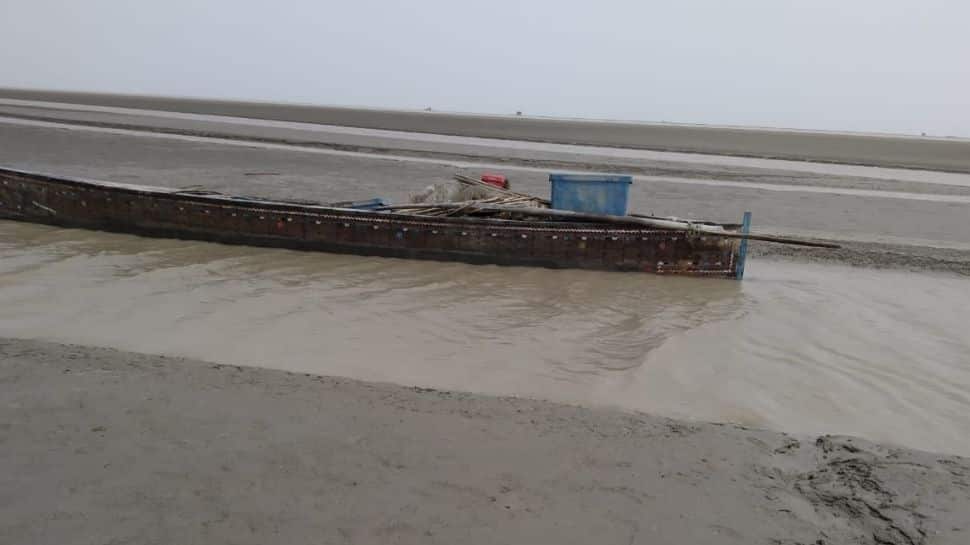 Gujarat: BSF seizes abandoned Pakistani fishing boat near Kutch border