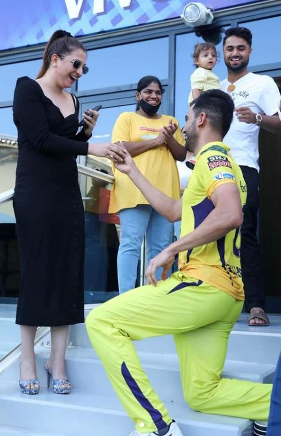 Deepak Chahar introduced his girlfriend Jaya Bhardwaj to his Team India colleagues in 2021. Jaya travelled to Dubai for the second leg of IPL 2021 and also travelled with Deepak Chahar to South Africa last year. (Source: Twitter)