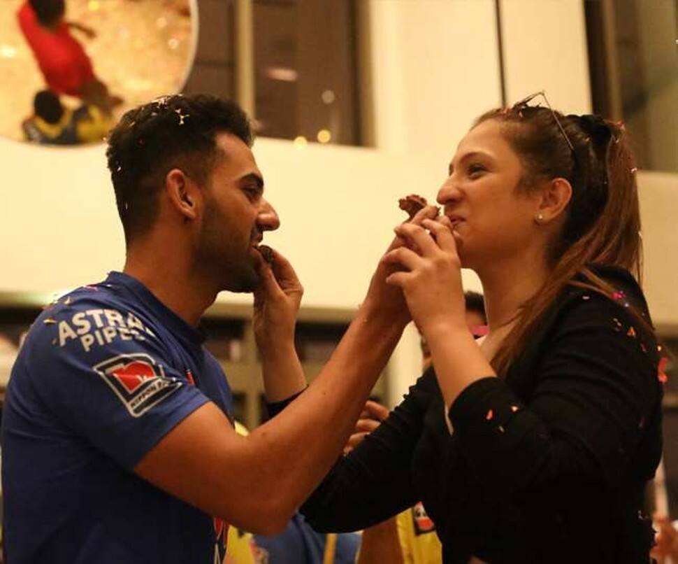 Deepak Chahar got down on one knee and proposed to Jaya Bhardwaj in the stands at the Dubai stadium after the CSK vs PBKS match in IPL 2021. (Source: Twitter)