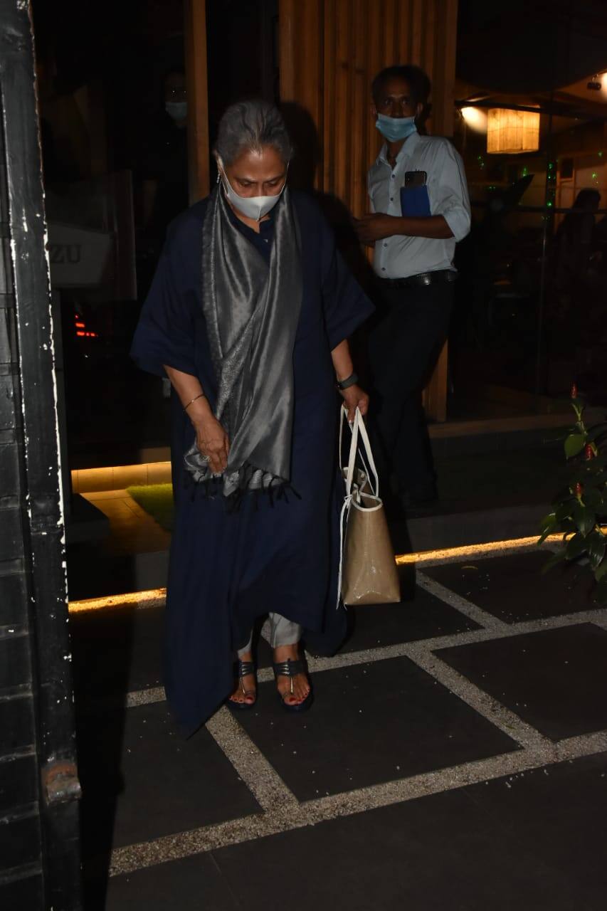 Jaya Bachchan looks elegant in blue