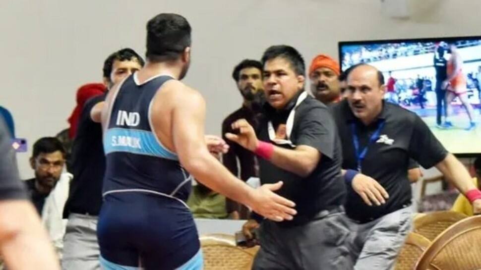 CWG trial slap controversy: Referee Jagbir Singh&#039;s decision against Satender Malik backed by UWW