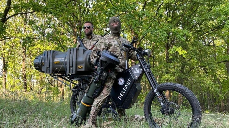 Ukrainian Army using electric bikes to transport anti-tank weapons amidst war with Russia